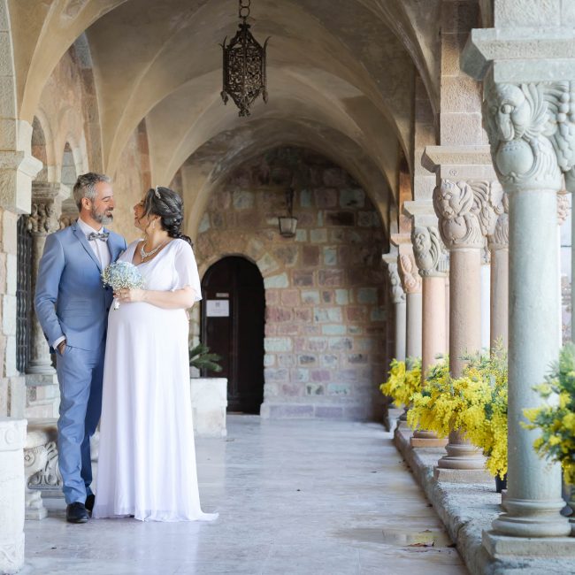 Elsa et Nico, Mariage Hivernal sous les Mimosas sous les arcades du Chateau de la Napoule
